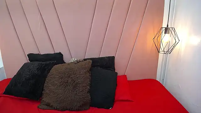 miss m1a online show from September 14, 1:47 am