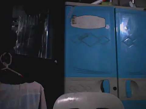 Prettymauixx online show from February 17, 12:04 pm
