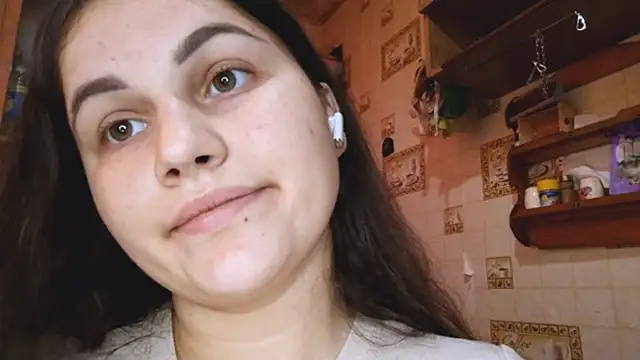 DierdreCousineau online show from October 1, 7:24 am