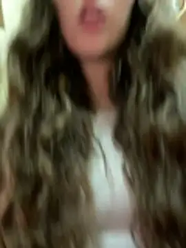 FroggyAnna online show from April 15, 7:58 pm