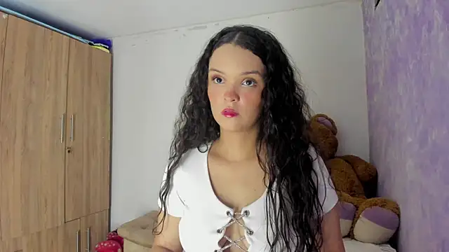 Dulce maria02 online show from September 19, 9:25 pm