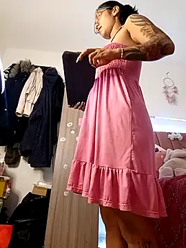 Liahdiaz  online show from March 13, 3:57 pm