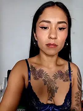 Liahdiaz  online show from December 22, 12:58 am