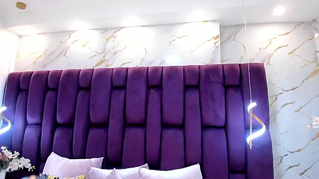 megannherrera online show from April 21, 11:12 pm