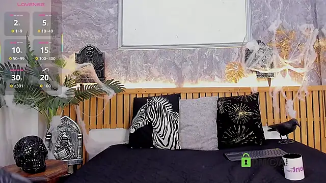 princequinn  online show from October 11, 8:55 pm