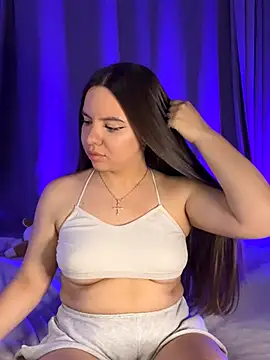 Chloe loo online show from September 30, 10:25 pm