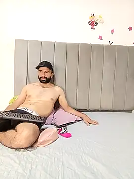 HOTEXTREMCOUPLE online show from April 9, 1:52 am