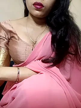 TheSassyGirl7 online show from February 3, 7:18 pm