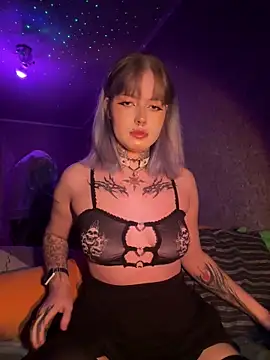 n1ghtcloud online show from September 18, 7:45 pm