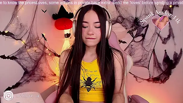 Melifluaa online show from October 15, 4:20 pm