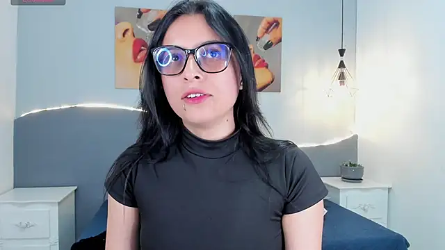 Sara mora  online show from June 11, 7:11 pm