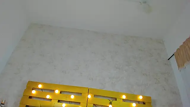 thalia888  online show from October 9, 7:18 pm