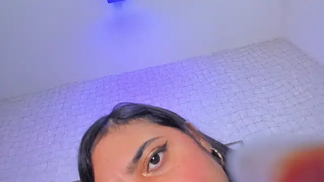 thalia888  online show from April 6, 7:59 pm