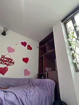 MiaCollinssx online show from February 14, 9:06 pm