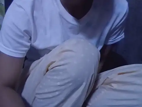 Sweeetgurll online show from October 19, 5:09 am