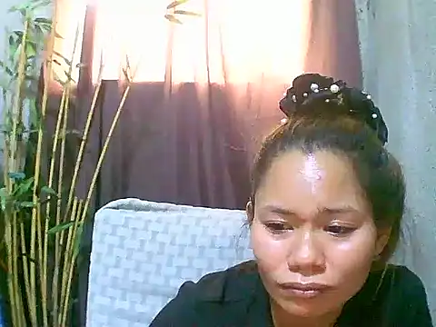 Sweeetgurll online show from April 21, 7:04 am