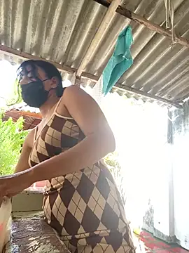 Kyra  Rose online show from January 11, 7:30 pm