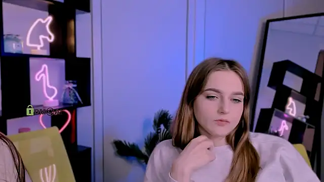 aria moo online show from September 26, 7:55 pm