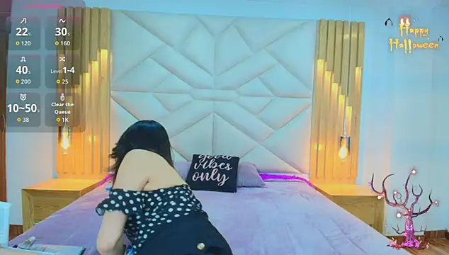 allie pearl online show from October 29, 12:09 pm