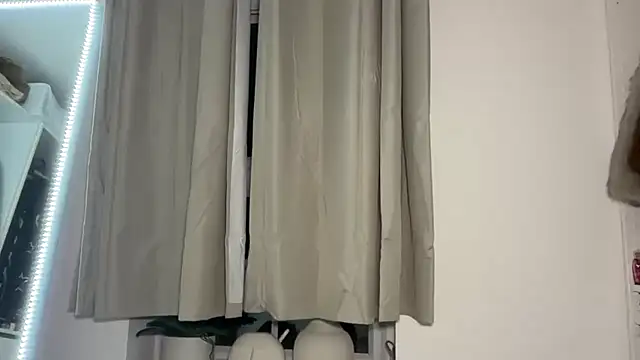 KayleeBella online show from October 20, 8:56 pm