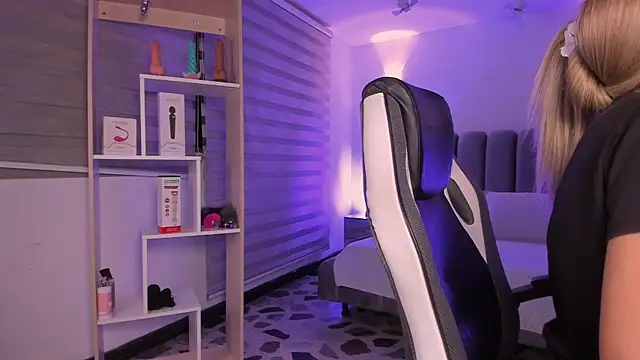 SkyThompson online show from December 23, 5:44 am