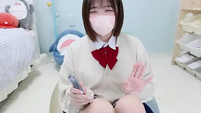 Hinata Sun online show from November 13, 6:18 pm