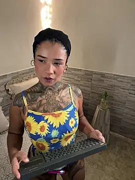 xbigpeach online show from March 15, 1:29 am