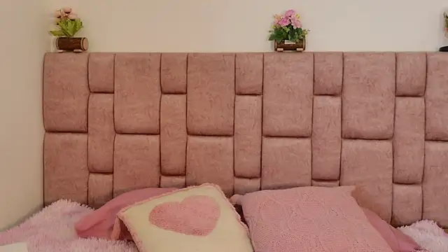 Kitty Rose   online show from December 2, 7:49 pm