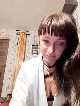 Lietta  online show from October 6, 7:29 pm