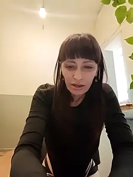 Lietta  online show from February 7, 1:15 pm