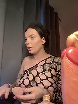 -RAHELA- online show from October 18, 3:15 pm