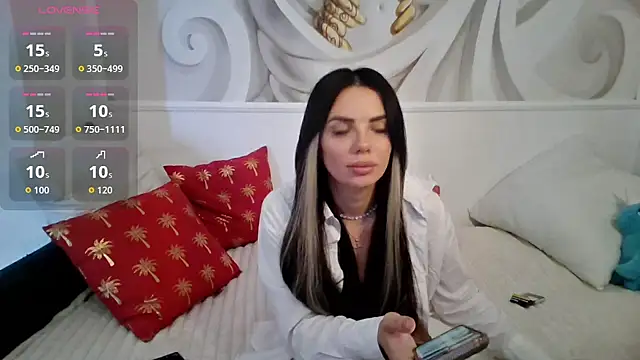 -RAHELA- online show from September 19, 8:02 am