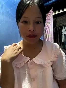 O o UwU o O online show from October 11, 9:25 am