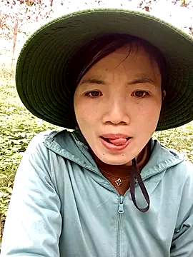 ngan-cute online show from January 13, 4:18 am