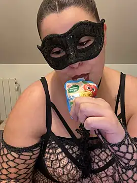 Saphyra Secret online show from January 11, 12:26 am