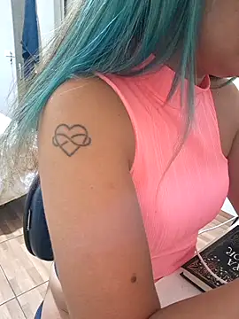 euahotmarii20 online show from September 24, 8:57 am