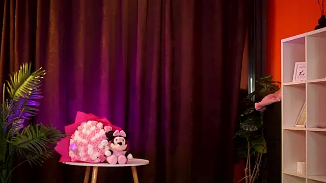 CataleyaSyrene online show from March 13, 8:10 pm