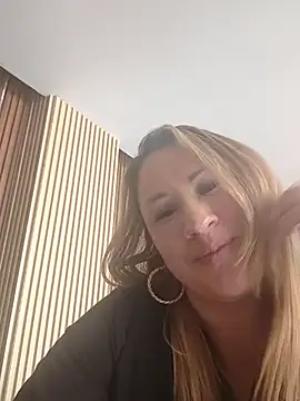 Natashanaughty online show from September 17, 1:25 am