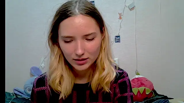  kikiclark   online show from October 4, 9:19 pm