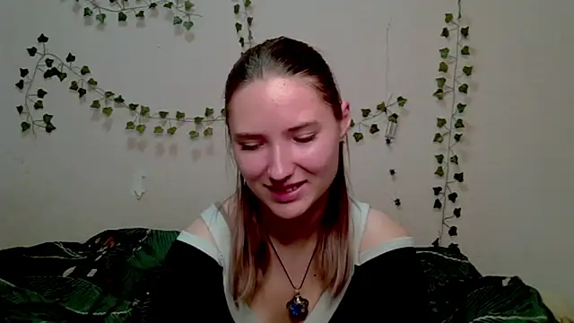  kikiclark   online show from November 8, 9:09 pm