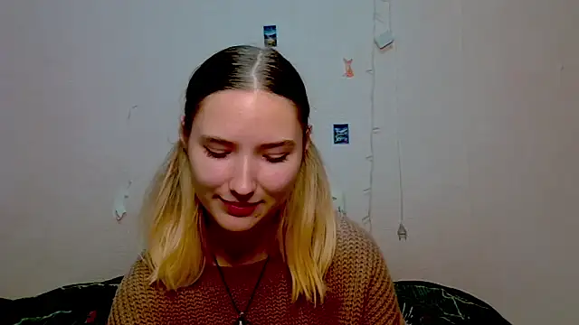  kikiclark   online show from October 8, 8:13 pm