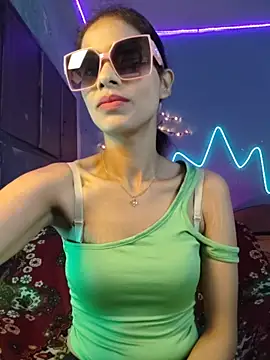 royeoy22 online show from March 2, 9:38 am