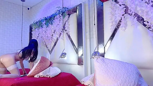 MadameDesade online show from February 8, 9:29 pm