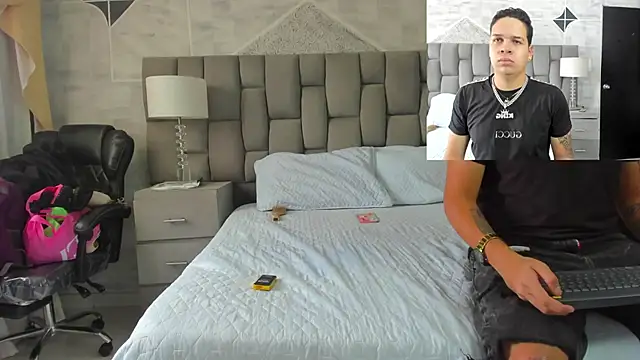 markAndPhilip online show from October 18, 1:03 pm