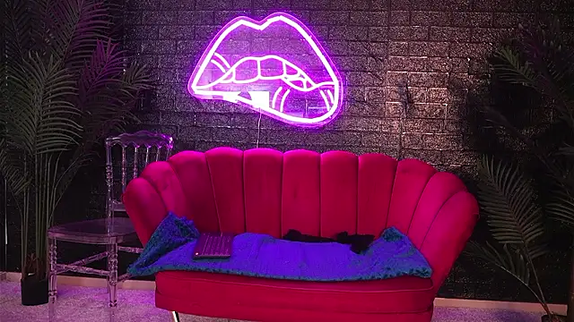 CherrySin online show from February 1, 8:29 pm