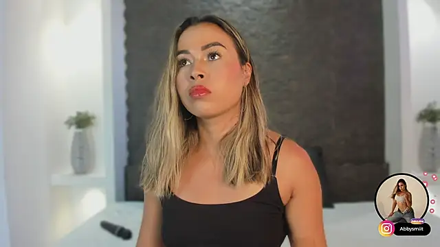 aby smiith  online show from March 25, 8:23 pm