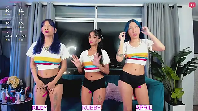 Evil Giirls online show from March 6, 2:17 am