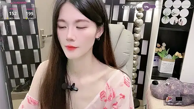 Yueyue-MM online show from April 13, 8:04 am