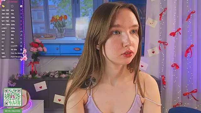 ElfredaTupy online show from March 10, 2:15 am