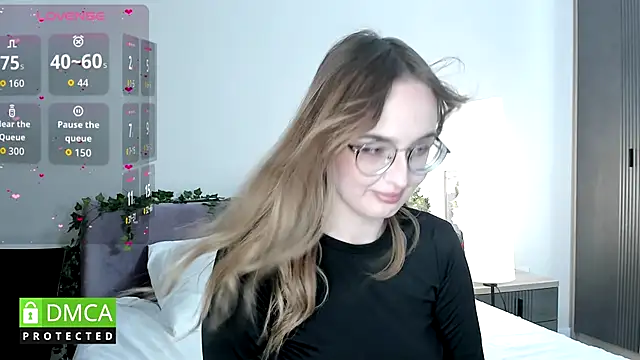 KyotoGlow online show from September 11, 8:25 am